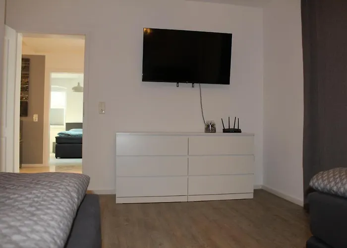 Monteurwohnung Rose In Naehe Gifhorn, Wolfsburg, Braunschweig * Isenbüttel